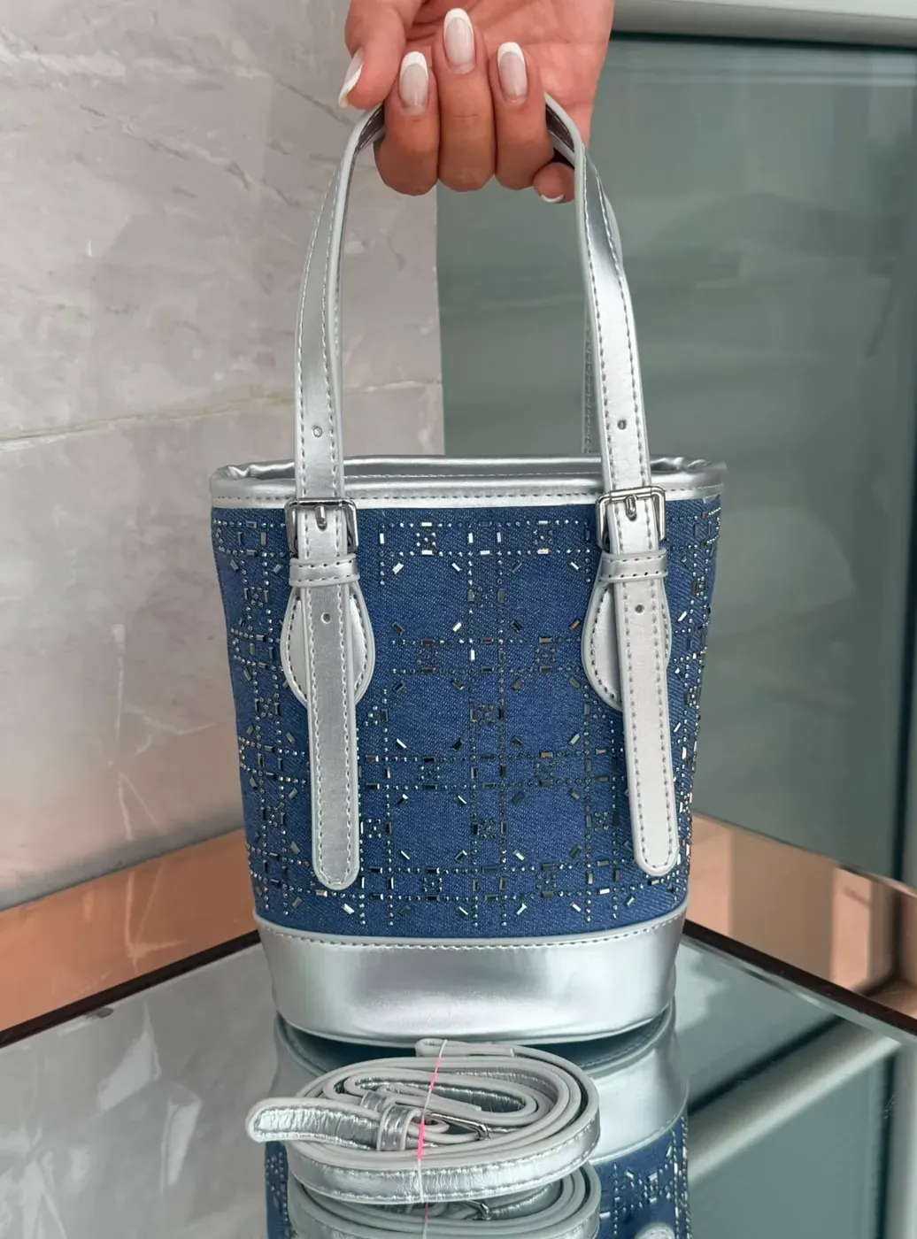 Bolso tipo Bucket, foto 2 de 5