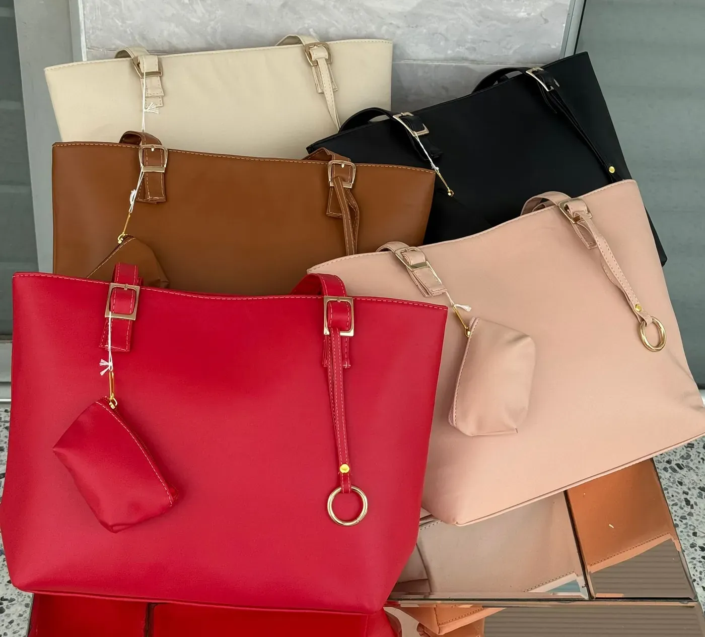 Cartera Aro, foto 6 de 7